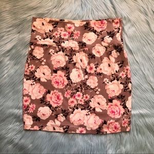 Med. Flowered Mini Skirt🌸